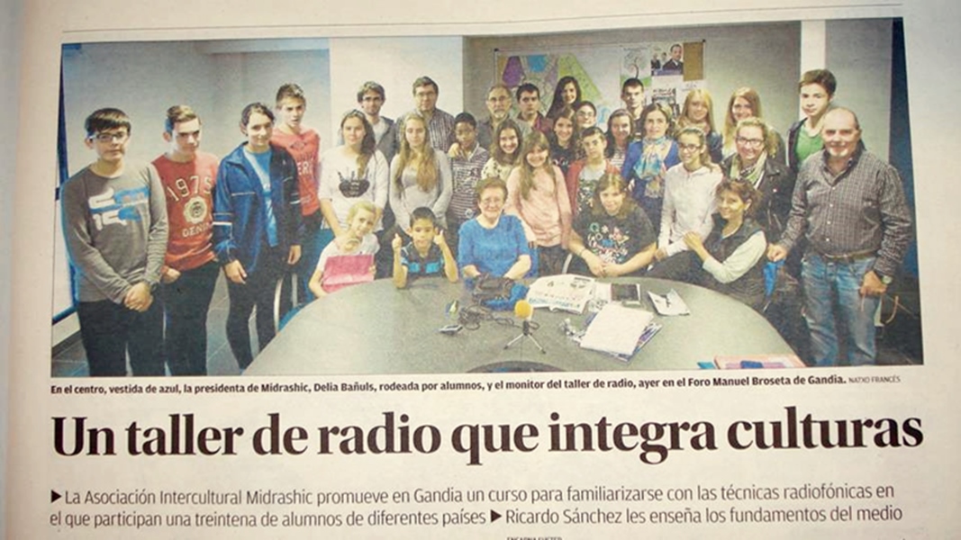 EL TALLER DE RADIO Y COMUNICACIÓN UNE CULTURAS